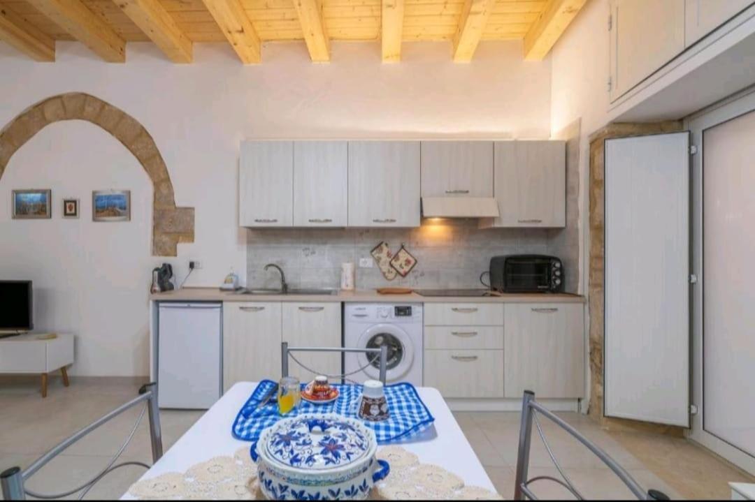 La Casa Dei Candelai Сиракуза Екстериор снимка